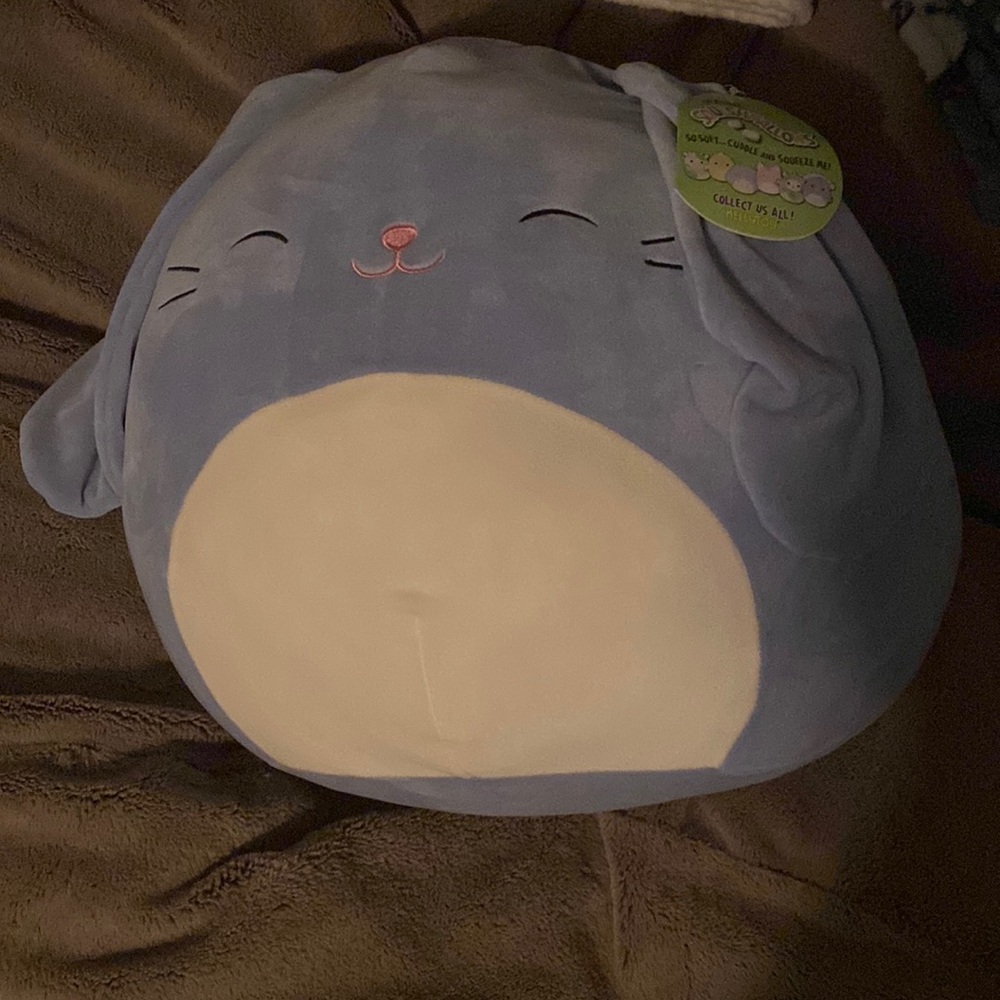 Squish mallow 16”